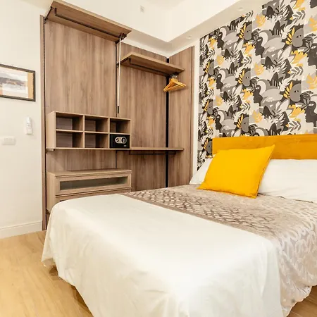 Luxury&charme Historical Center 2 Appartement *