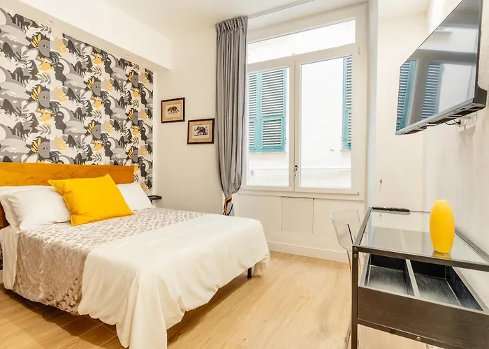 Luxury&charme Historical Center 2 *