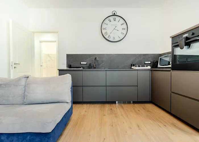 Luxury&charme Historical Center 2 * Генуя