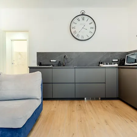 Luxury&charme Historical Center 2 * Генуя