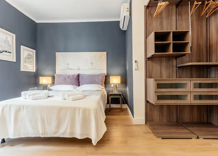 Luxury&charme Historical Center 2 * ג'נובה
